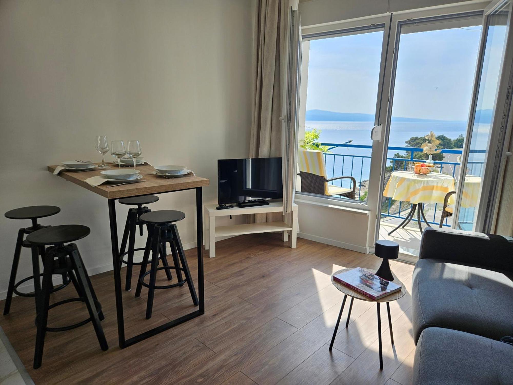 Caleta Seaview Suites II - Pool & Jacuzzi Локва-Рогозница Экстерьер фото